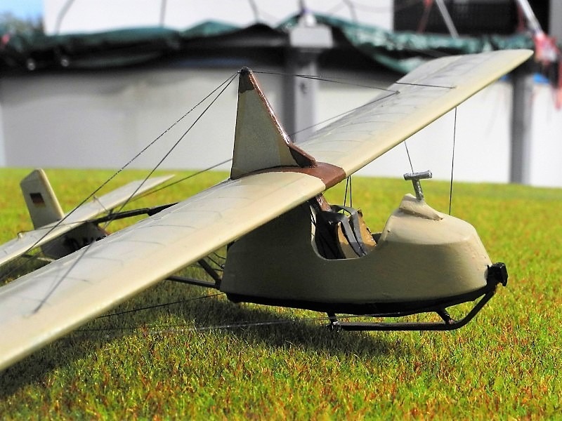 1:72 Grunau 9 und SG 38  HUMA selten 