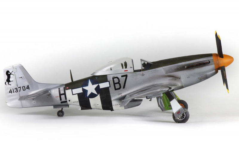 North American P-51D-5-NA Mustang