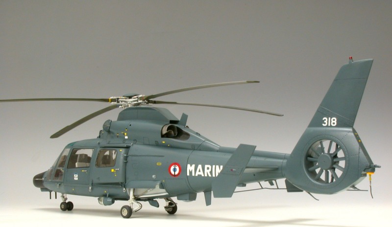 SA 365 F Dauphin 2