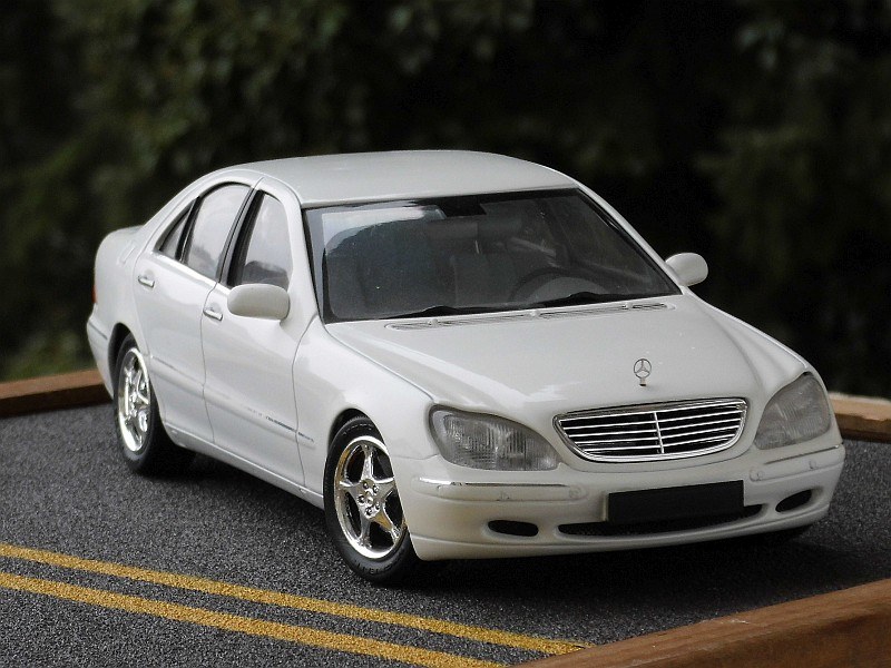 Mercedes-Benz S 600