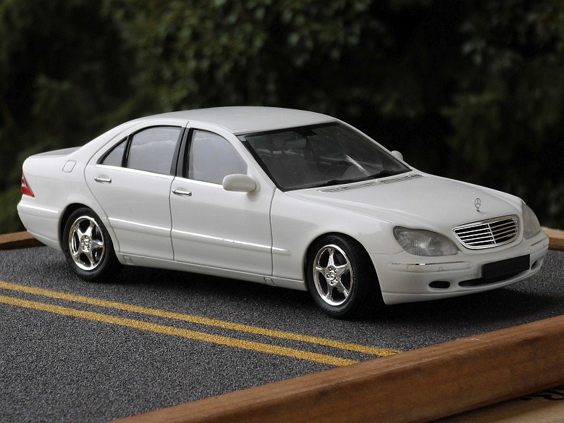 Mercedes-Benz S 600