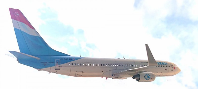 Boeing 737-8K5