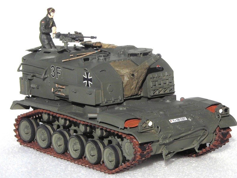 Das Modell zeigt eine leichte Panzerhaubitze M 52 der 3.Batterie, 2. Zug,  Pz.-Art.-Btl 85 der 3. Pz-Div