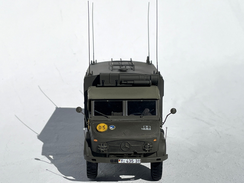 Unimog S404 mit Funk-Koffer späte Bauart