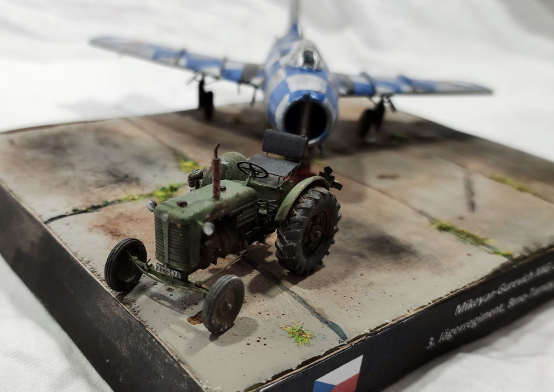 MiG-15bis und Zetor Z-25