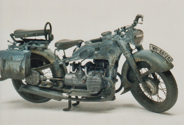 BMW R12