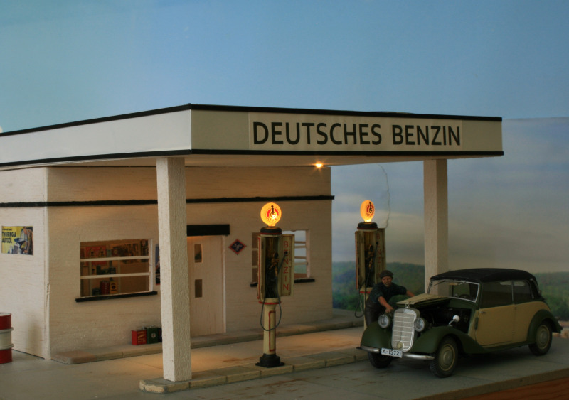 Tankstelle um 1938