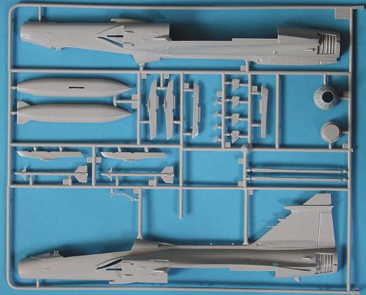 Italeri - JAS-39 Gripen Twin Seater