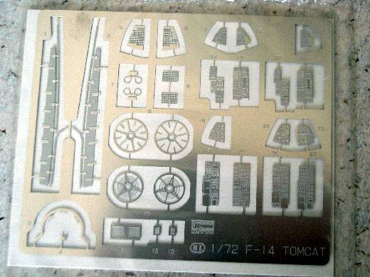 Hasegawa - F-14A Plus Tomcat