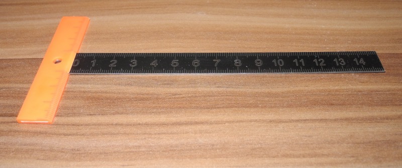 Trumpeter - Stainless T Ruler