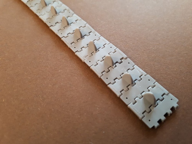 MiniArt - T-34 Wafer-Type Workable Track Links Set