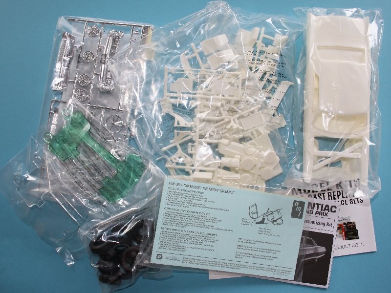 Die Teile sind in sechs Folientüten verpackt.