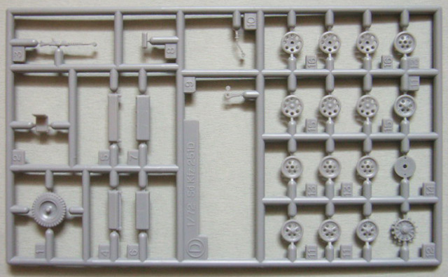 Hasegawa - Sd.Kfz. 251/9 Stummel