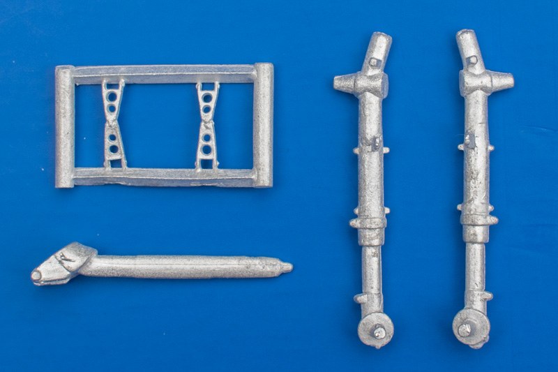 Scale Aircraft Conversions - Yak-3 & Spitfire Mk.IXc