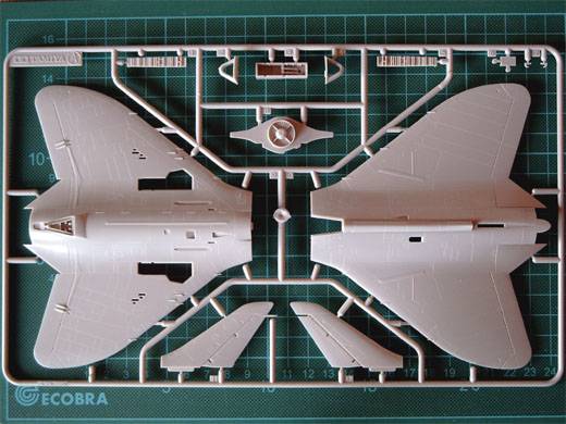 Tamiya - Douglas 4FD-1 Skyray