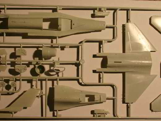 Revell - Lockheed F-16 MLu