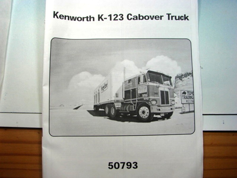 Heller - Kenworth K123 mit Fruehauf Reefer Trailer