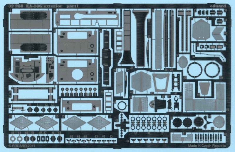 Die erste Platine, inklusive der nicht benötigten Gitter für die Kanonenentlüftung