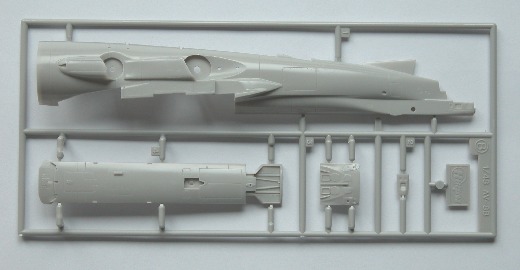 Hasegawa - AV-8B Harrier II Plus