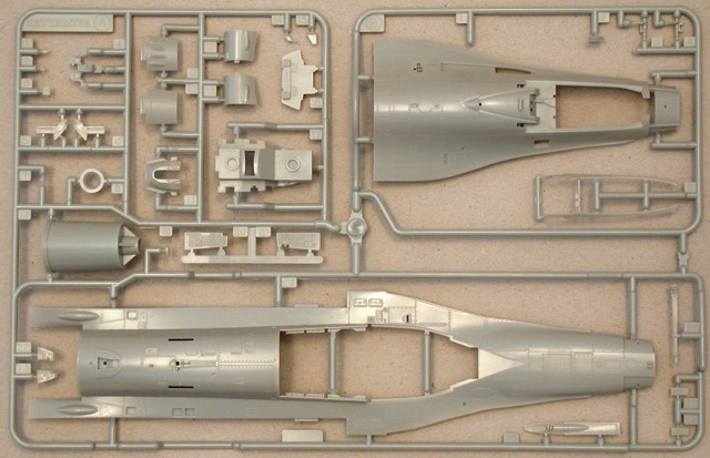 Tamiya - Lockheed-Martin F-16CJ [Block 50] Fighting Falcon