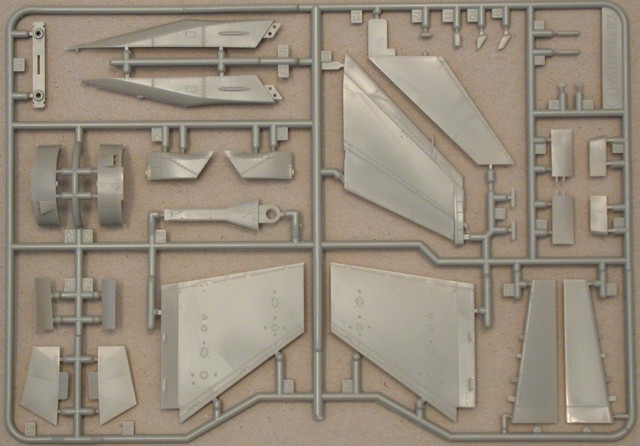 Tamiya - Lockheed-Martin F-16CJ [Block 50] Fighting Falcon