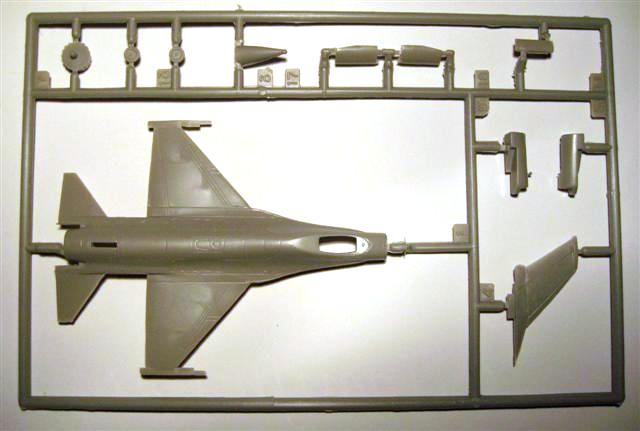 Revell - F-16A Fighter