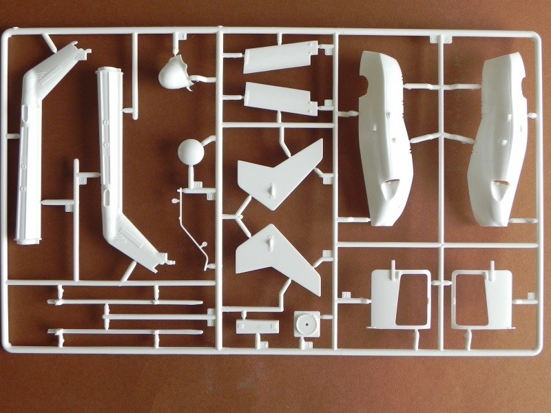 Revell - Airbus Helicopters EC145 DRF Luftrettung