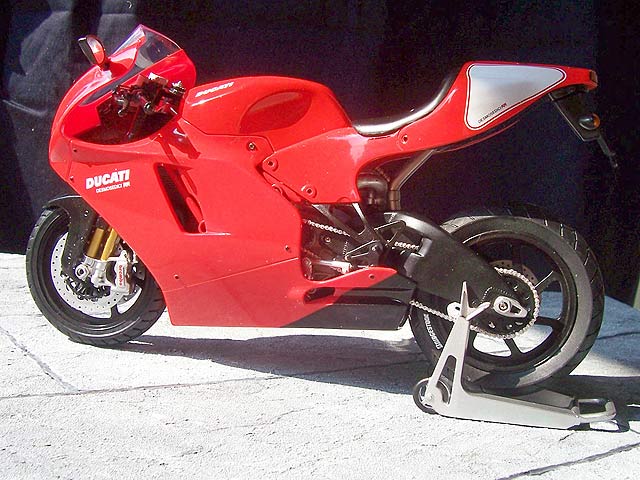 Italeri - DUCATI Desmocedici RR