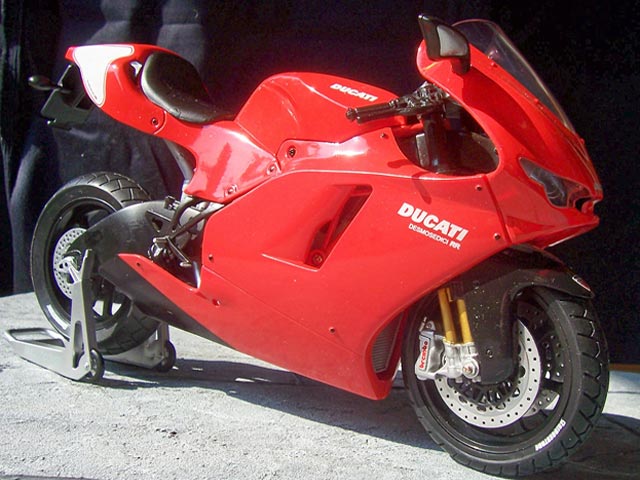 Italeri - DUCATI Desmocedici RR