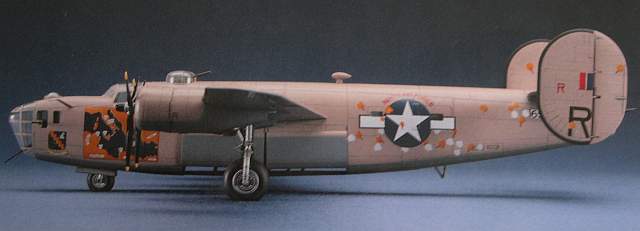 Hasegawa - Consolidated B-24D Liberator