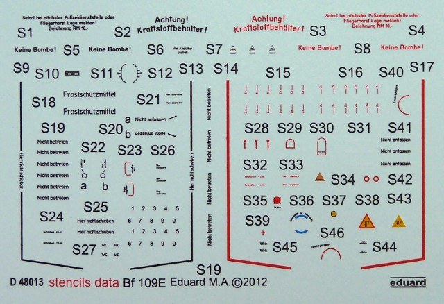 Der Decalbogen enthält bis zu 0,5x0,5mm kleine Aufkleber.