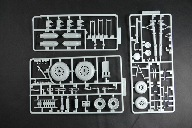 HK-Models - B-25J Mitchell The Strafer