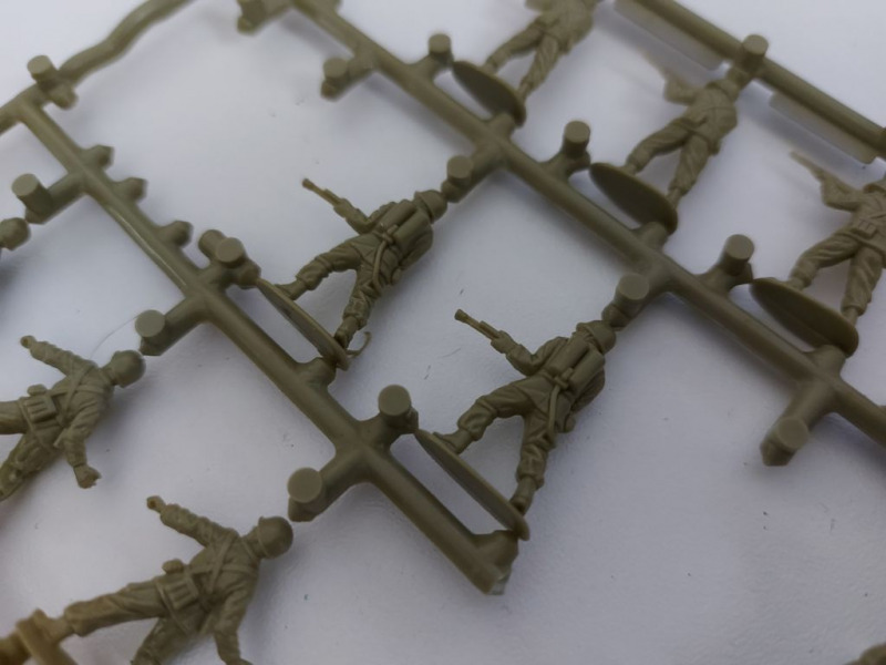 Matchbox P-5005 - 1/76 Figurines - WW2 Anglais 8éme Armée  Occasion En Boite  P Image 516134 Moyenne