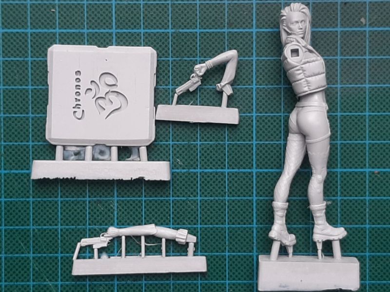 Chronos Miniatures - Sci-Fi: Guest from the future