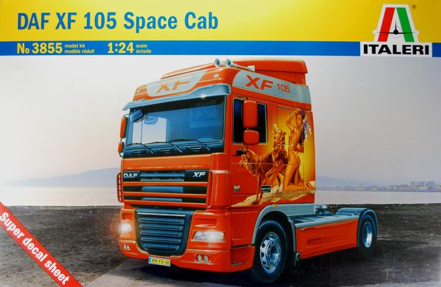 Italeri - DAF XF 105 Space Cab