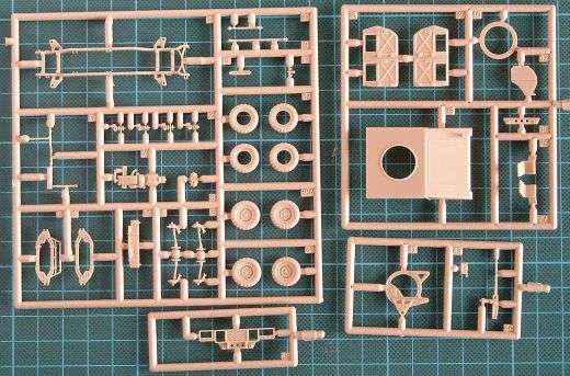 Revell - M998 / M1025 HMMWV