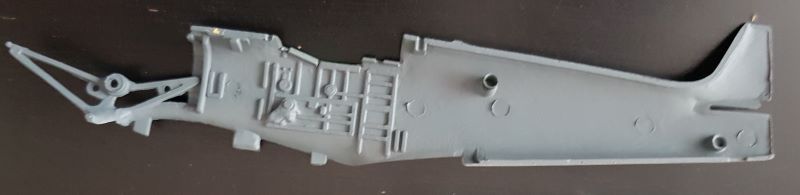 Revell - Spitfire Mk. IX High Tech Metal Kit