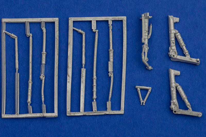 Scale Aircraft Conversions - Su-24 Fencer Landing Gear