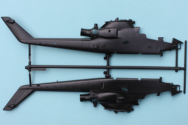 Revell - Bell AH-1F Cobra The Flying Bulls