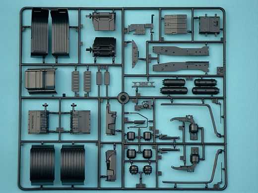 Italeri - Mercedes-Benz Actros 1854 LS (V8)