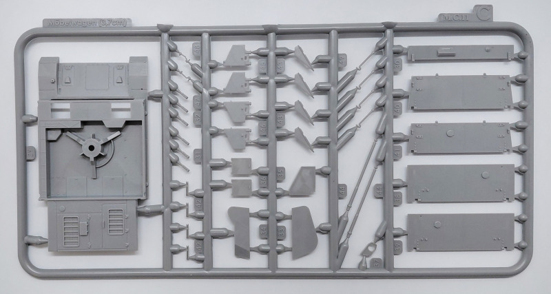 Revell - Flakpanzer IV Möbelwagen 3,7 cm Flak 43