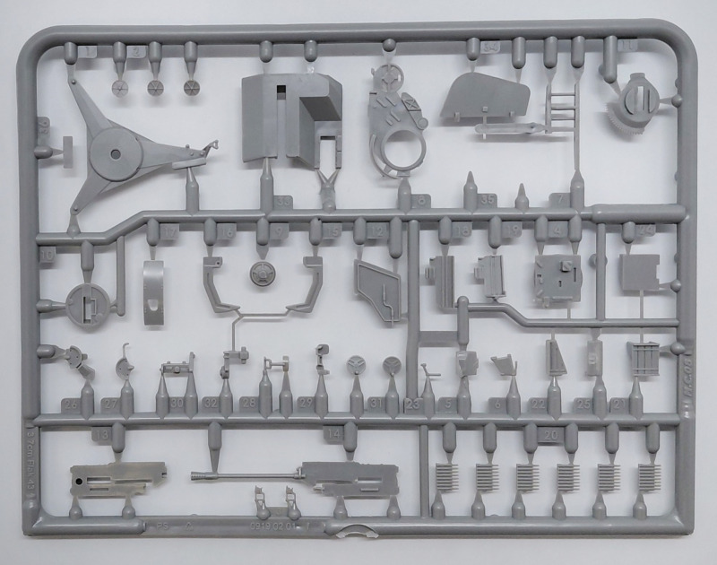 Revell - Flakpanzer IV Möbelwagen 3,7 cm Flak 43