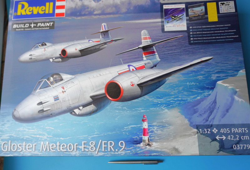 Die große Box liegt zum Auspacken bereit