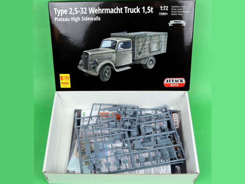 Attack Hobby Kits - Type 2,5-32 Wehrmacht Truck 1,5t Plateau High Sidewalls