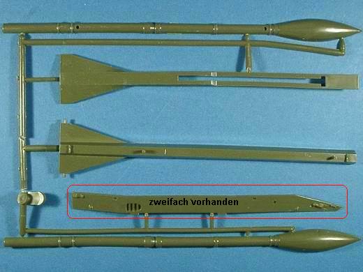 Hier u.a. die beiden Raketenhälften