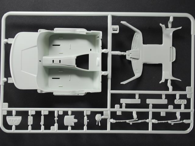 Revell - Mercedes-Benz SLS AMG