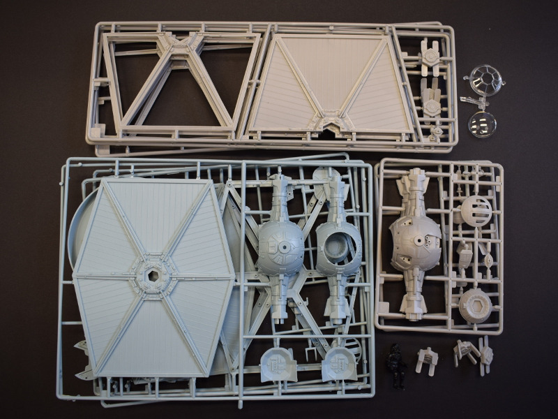 Revell - The Mandalorian: Outland TIE Fighter