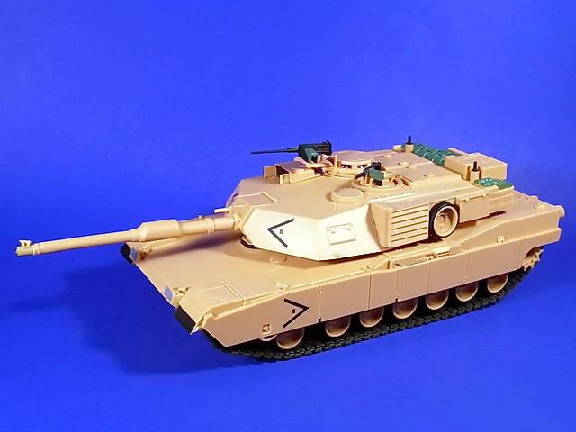 Der M1A1 ABRAMS von links