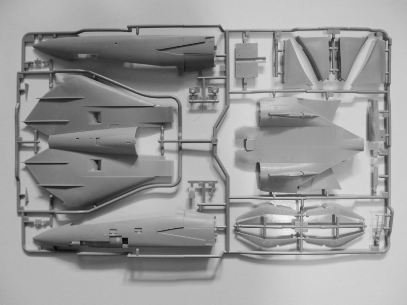 Tamiya - Grumman F-14A Tomcat