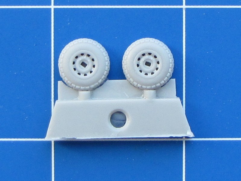 S.B.S Model - P-51 Mustang wheel set (block tread)